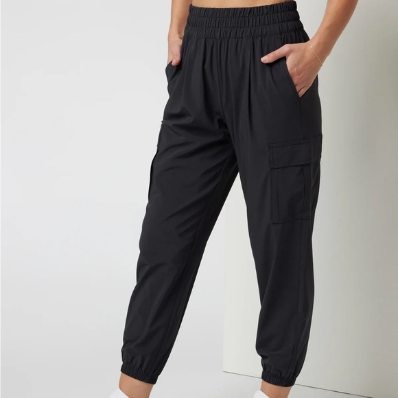 Vuori Pants - Vuori Villa Gargo Joggers Black NWT